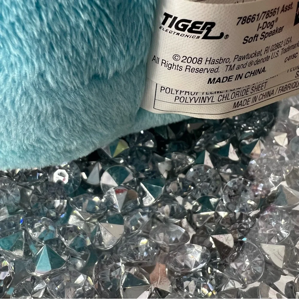 iDog Speaker plush soft furry fuzzy baby hasbro 2000 light up speaker music 🎶 - Picture 7 of 9